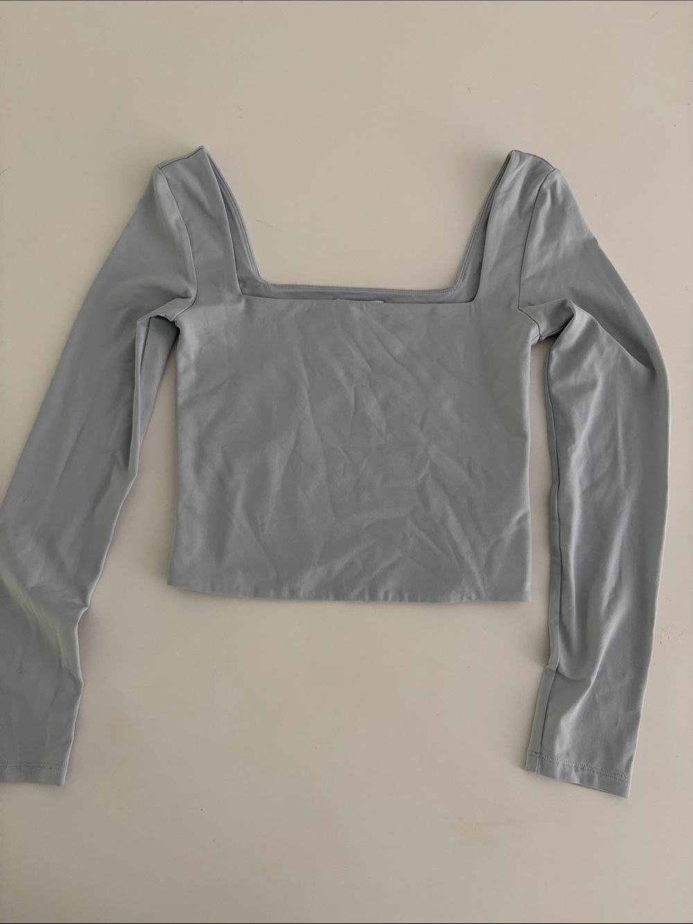 Aritzia Babaton Contour Square Neck Long Sleeve Crop Top in Light Blue.  Size S